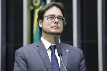 Projeto prevê dedução no IR para quem doar a fundos do meio ambiente e de emergência climática