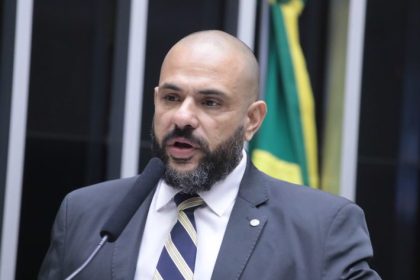 Projeto triplica penas de crimes cometidos com arma de fogo roubada de agente de segurança