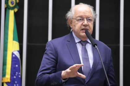 Proposta sobre semipresidencialismo divide opiniões na Câmara