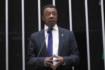 Proposta cria fundo de R$ 20 bilhões para promover inclusão social de pretos e pardos