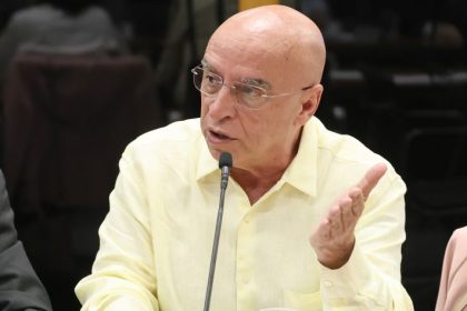 Projeto proíbe pesquisa de opinião que inclua pessoa inelegível como candidato