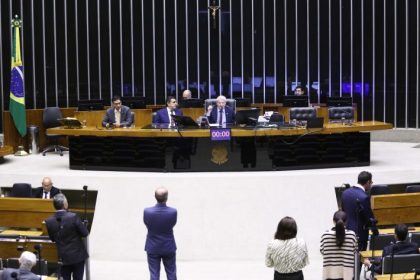 Câmara aprova urgência para projeto que amplia prazo de liquidação de restos a pagar; acompanhe