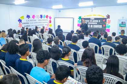 Prefeitura de Manaus e Esmam promovem palestra sobre o ECA para alunos da rede municipal