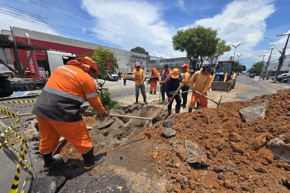 Prefeitura de Manaus trabalha na recuperação de rede de drenagem profunda no bairro Cachoeirinha