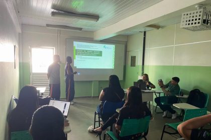 Com apoio do Governo do Amazonas, projeto desenvolvido na educação básica alia ensino de química a hábitos saudáveis