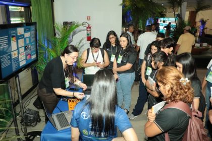 Fapeam expõe projetos na área de energia solar apoiados pelo Governo do Amazonas na conferência de Óleo, Gás e Energia