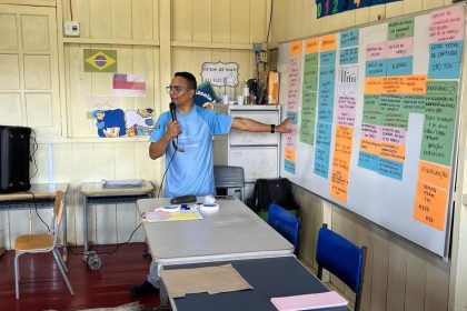 Governo do Amazonas media encontro de negócios no Careiro da Várzea entre pescadores e compradores de mapará