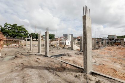 Governador Wilson Lima vistoria obras da Casa da Mulher Brasileira, que vai atender vítimas de violência