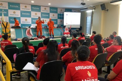 Prefeitura de Manaus promove treinamento de brigada de incêndio para servidores da Semsa