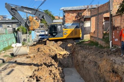 Prefeitura de Manaus avança com serviços em rede de drenagem no bairro Coroado 2
