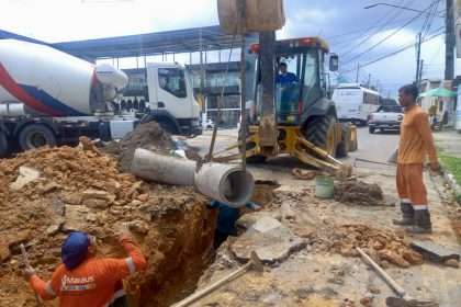 Prefeitura de Manaus recupera redes de drenagem em diferentes zonas da cidade
