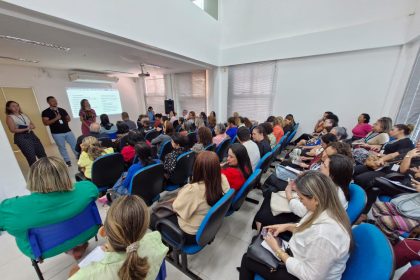 Agentes de RH recebem instruções da Manausprev para agilizar trâmites de aposentadoria