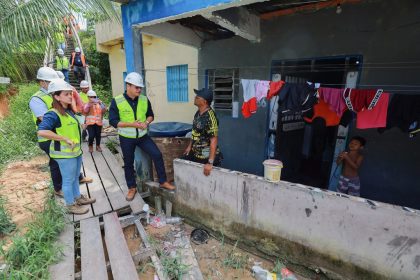 Governo do Amazonas prioriza reassentamento de famílias da Comunidade da Sharp pelo Prosamin+