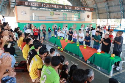 Governo do Amazonas realiza obras de infraestrutura urbana e esportiva em Rio Preto da Eva