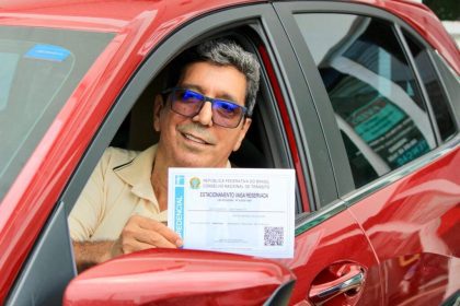 Prefeitura de Manaus emite mais de 1,7 mil credenciais de estacionamento para idosos e PcDs até fevereiro