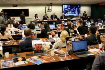 Comissão debate programa de transferência de renda para atingidos por desastre em Brumadinho (MG)