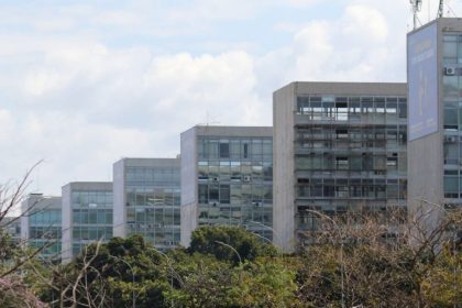 Seminário debate possível fim do Regime Jurídico Único dos servidores públicos