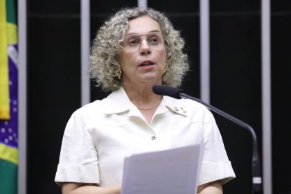 Projeto cria selo para identiticar pessoa com autismo no trânsito