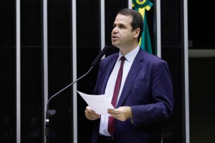 Projeto inclui violência processual na Lei Maria da Penha
