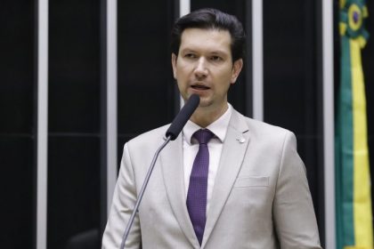 Projeto proíbe pagamento de benefícios assitenciais para estrangeiros