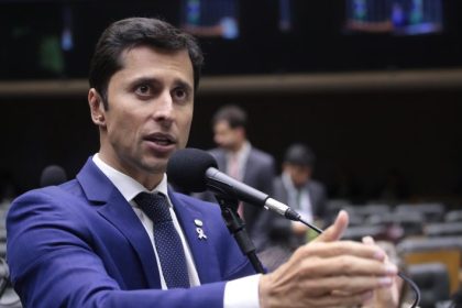 Projeto cria política para assegurar assistência a famílias atípicas