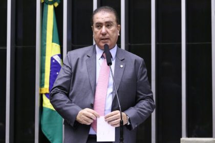Projeto amplia lista de informações necessárias na carteira de motorista