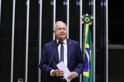 Paulo Azi é eleito presidente da Comissão de Constituição e Justiça