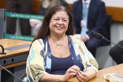 Laura Carneiro é eleita presidente da Comissão do Esporte