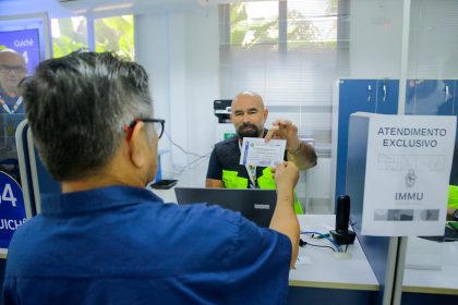 Manausprev beneficia aposentados e pensionistas com ação itinerante de serviços
