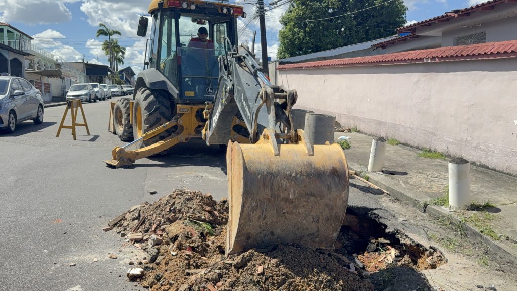 Prefeitura de Manaus recupera rede de drenagem profunda no bairro Japiim 