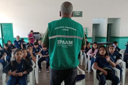 Campanha educativa do Ipaam em Itacoatiara orienta mais de 580 alunos sobre riscos das queimadas