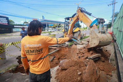 Prefeitura de Manaus recupera rede de drenagem na avenida General Rodrigo Otávio Jordão Ramos