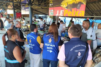 Visa Manaus conclui operação ‘Semana Santa’ com orientações a comerciantes da feira do Produtor