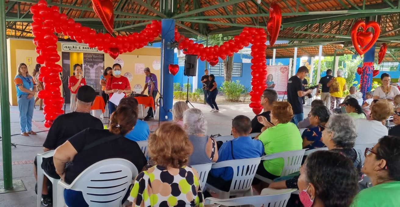Prefeitura reforça papel do autocuidado no combate à hipertensão arterial em ação no Parque do Idoso