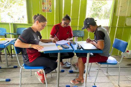 Prefeitura de Manaus leva assessoria pedagógica ao espaço indígena Wekt Dtpoa