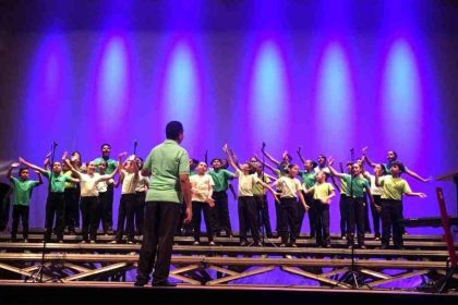 Coral Infantil do Liceu integra apresentação de ‘La Bohème’ no Teatro Amazonas