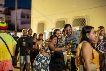 Abertura do Dia Mundial da Criatividade atrai milhares de pessoas ao Centro de Manaus