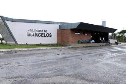 Governador Wilson Lima inaugura nova pista do aeroporto de Barcelos, ampliando capacidade operacional do terminal