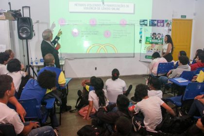 Estudantes da Prefeitura de Manaus participam de palestra sobre ‘Violência de Gênero’