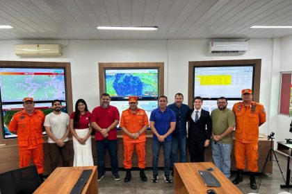 Festival de Parintins 2025: Corpo de Bombeiros alinha estratégias de segurança do espetáculo com representantes dos bumbás