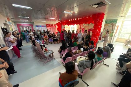 Instituto Dona Lindu faz homenagem a mães de bebês internados