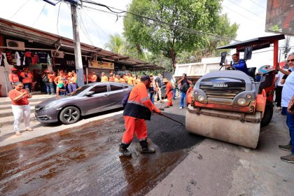 Primeiro dia do ‘Mutirão no Bairro’, da Prefeitura de Manaus, resulta em mais de 30 ruas atendidas, 6 mil moradores impactados e trabalho direto em feiras, campos e calçadas no Alvorada