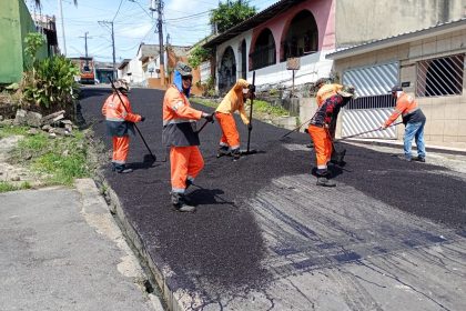 Prefeitura de Manaus realiza recuperação asfáltica no bairro Parque 10