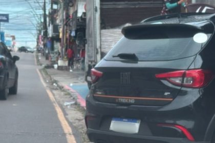 Prefeitura intensifica fiscalização e autua 17 veículos por estacionamento irregular na zona Oeste de Manaus