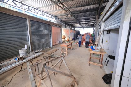 Prefeitura inicia construção de nova praça de alimentação na feira da Manaus Moderna com foco em dignidade, renda e inovação