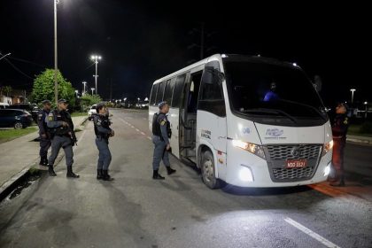 Investimentos do Governo do Amazonas resultam na redução de roubos de veículos, ônibus e celulares