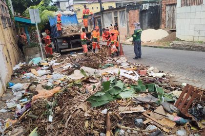 ​Força-tarefa da Prefeitura de Manaus combate lixeiras clandestinas em todas as zonas da cidade 