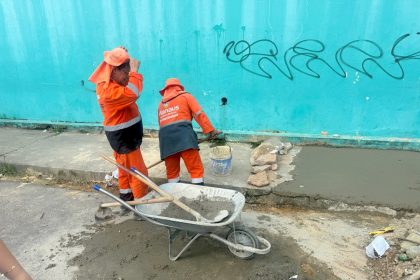 Prefeitura de Manaus realiza recuperação de calçada no bairro Alvorada