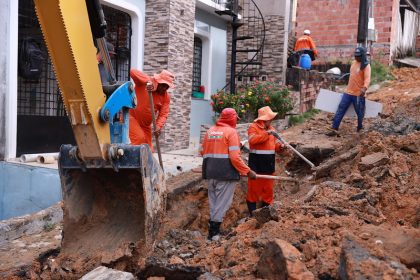 Prefeitura de Manaus atua na recuperação emergencial de rede de drenagem na zona Leste