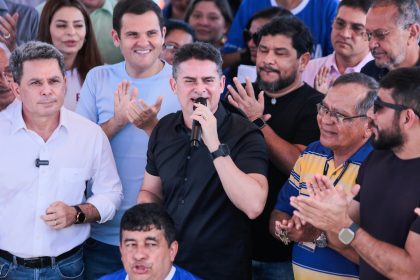 Prefeito David Almeida entrega lagoa da Compensa totalmente revitalizada em comemoração aos 61 anos do bairro